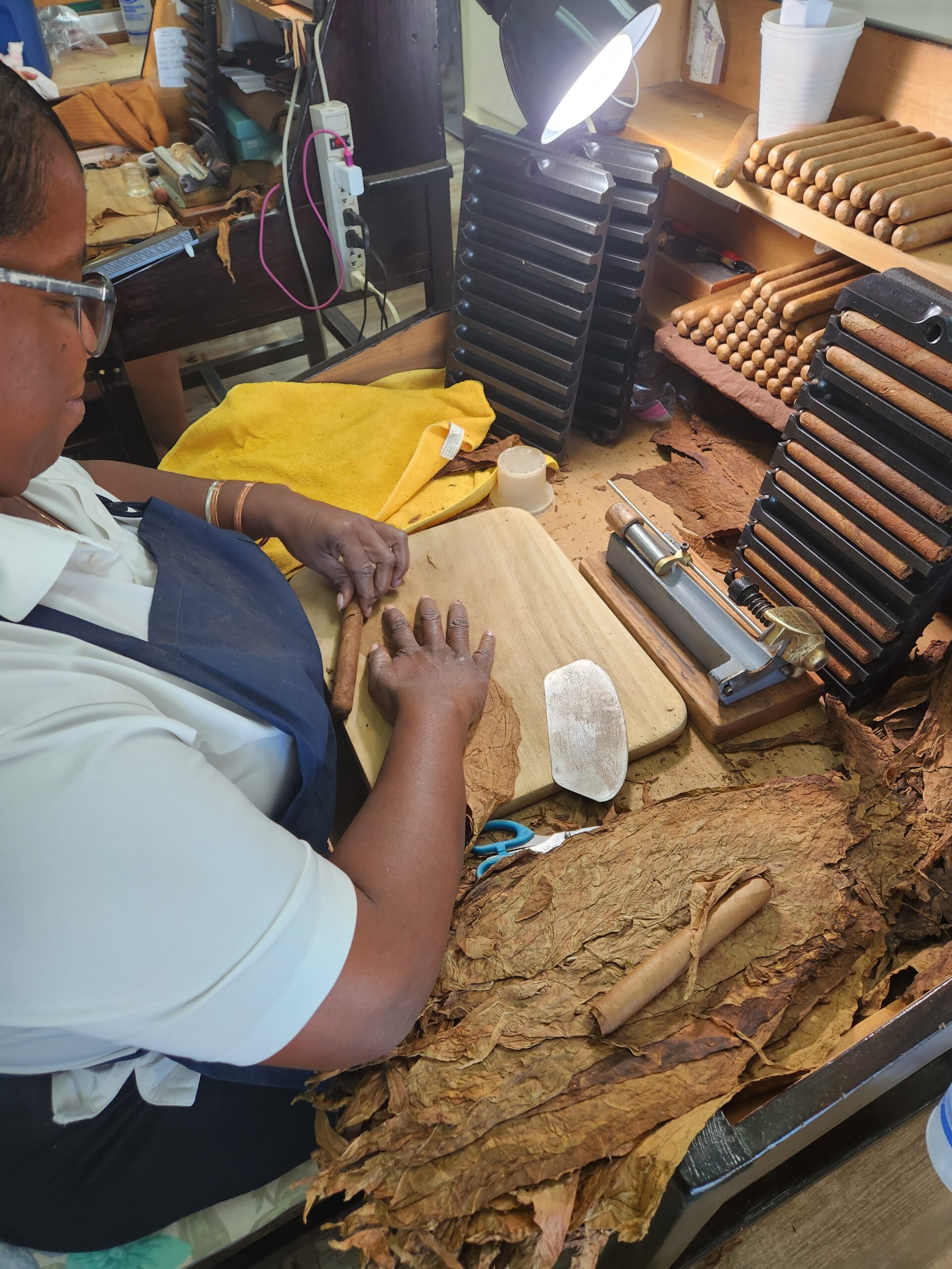 Women Rollers at Cayman Cigars